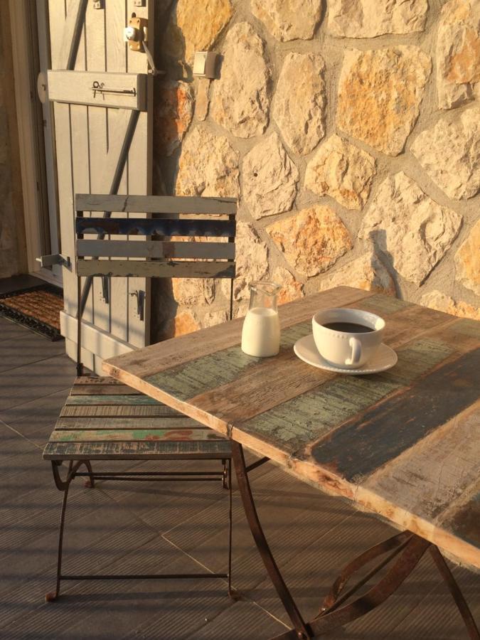 ヴァンス Au Pied Des Baous Bed & Breakfast エクステリア 写真